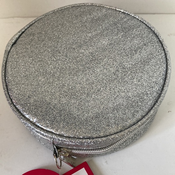 Packed Party HAIR PARTY Hair Bands and Smiley Face Scrunchies Gift Set - Picture 8 of 11